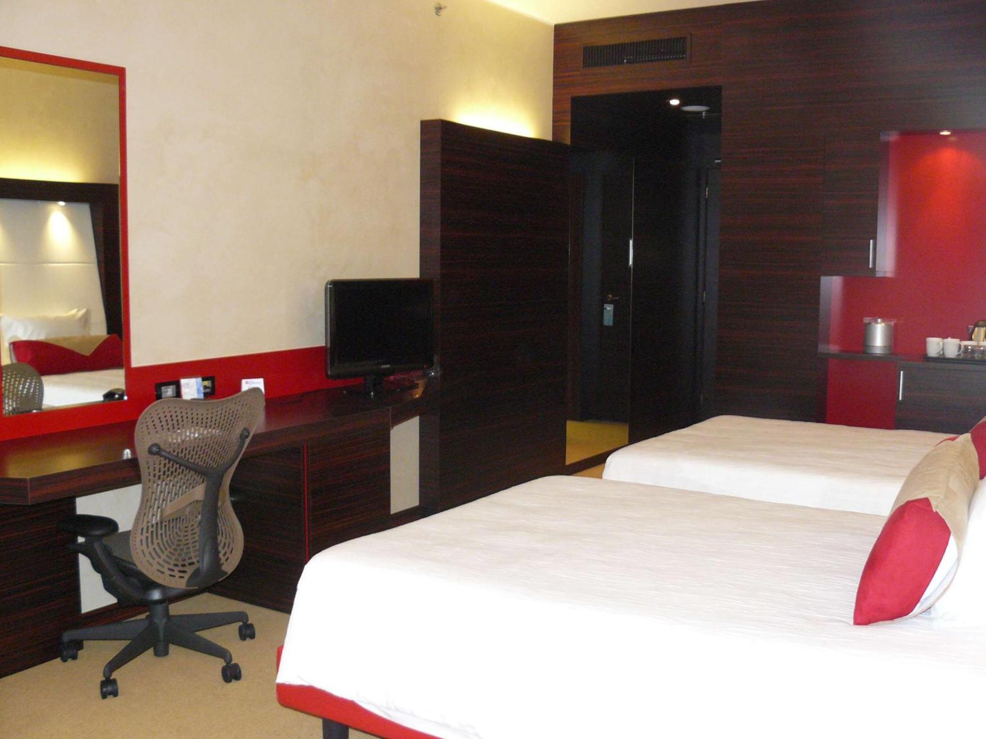 Hilton Garden Inn Lecce Esterno foto