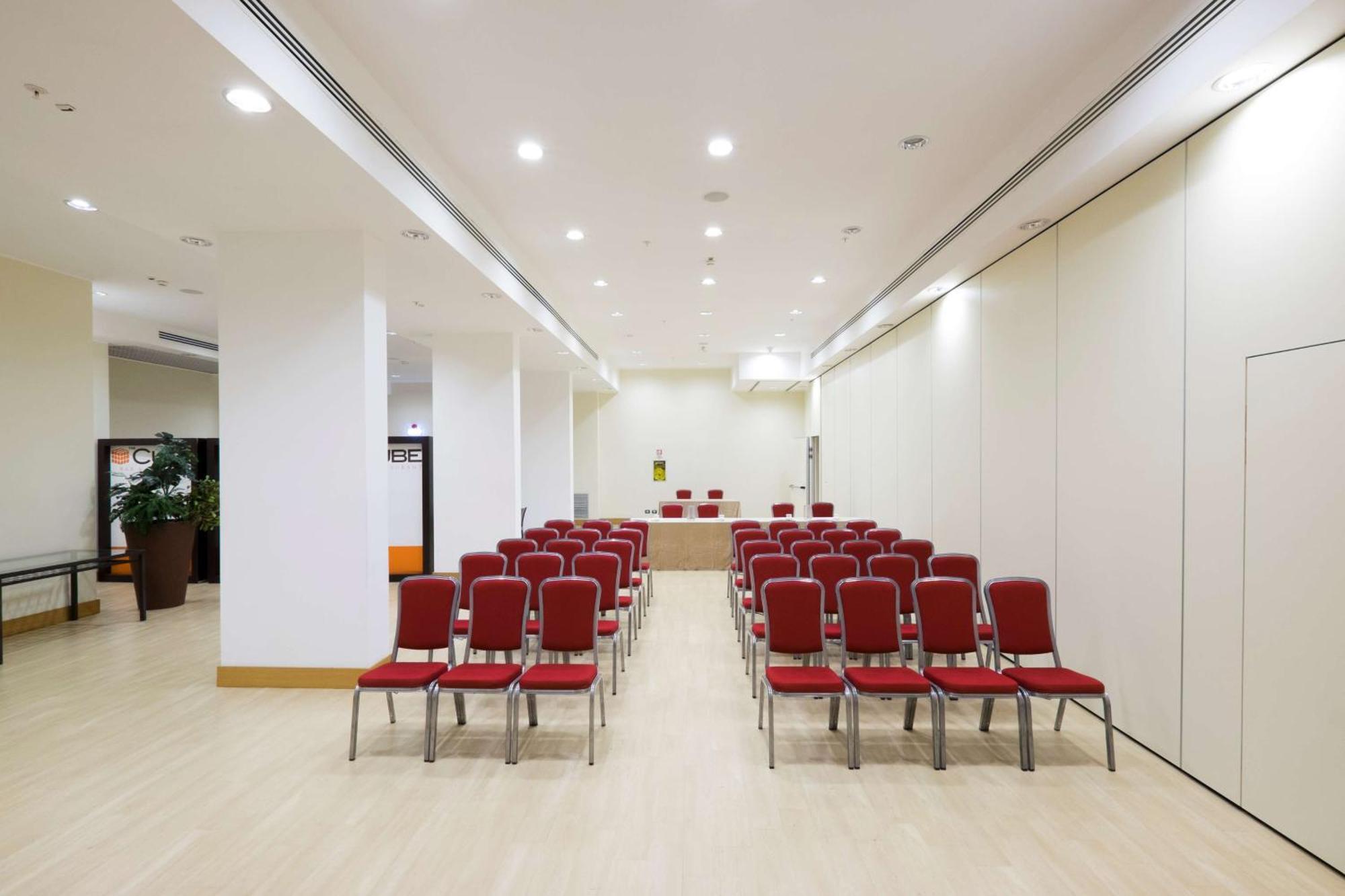 Hilton Garden Inn Lecce Esterno foto