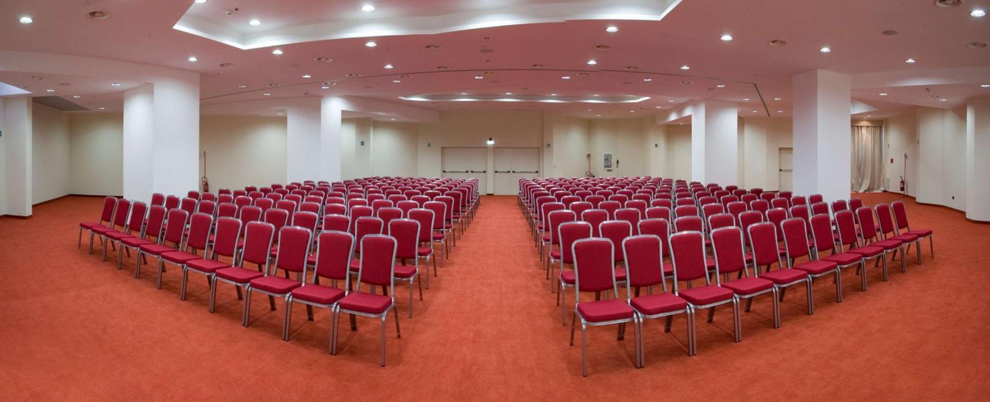 Hilton Garden Inn Lecce Esterno foto