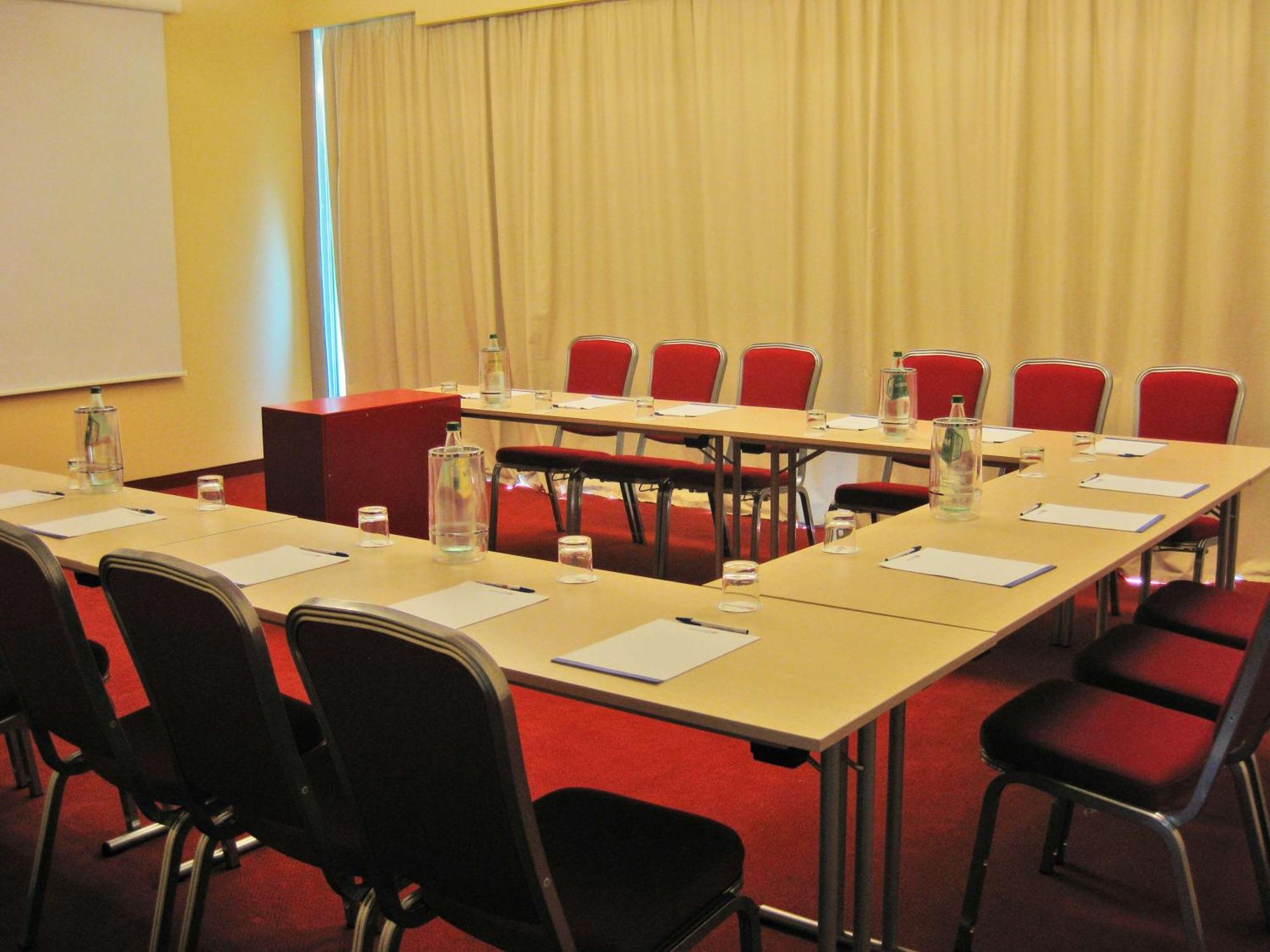 Hilton Garden Inn Lecce Esterno foto