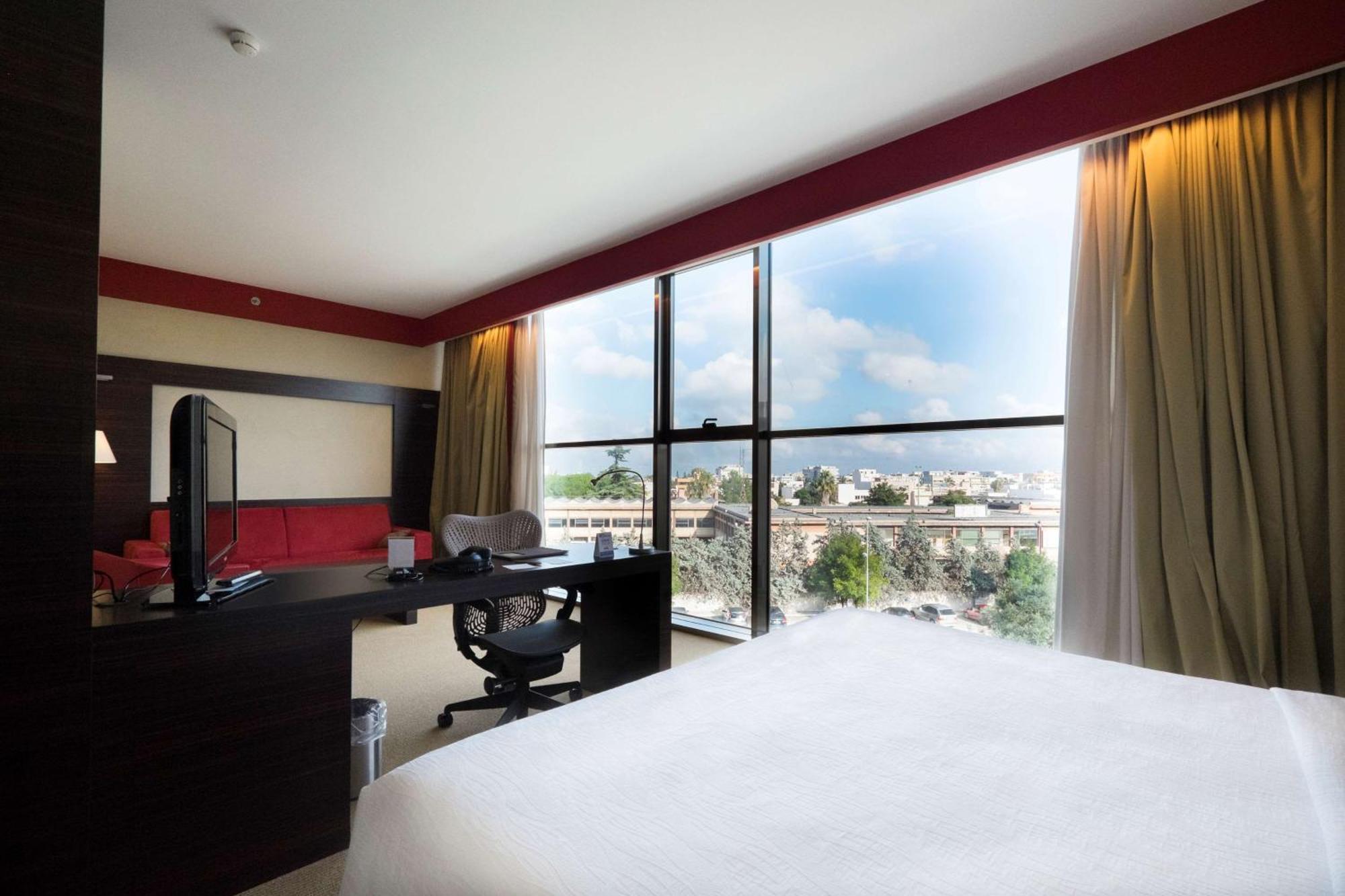 Hilton Garden Inn Lecce Esterno foto