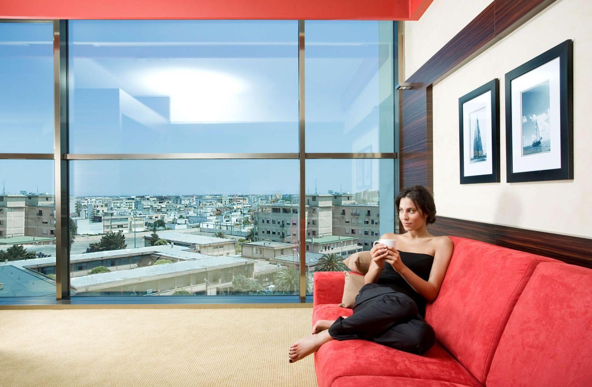 Hilton Garden Inn Lecce Esterno foto