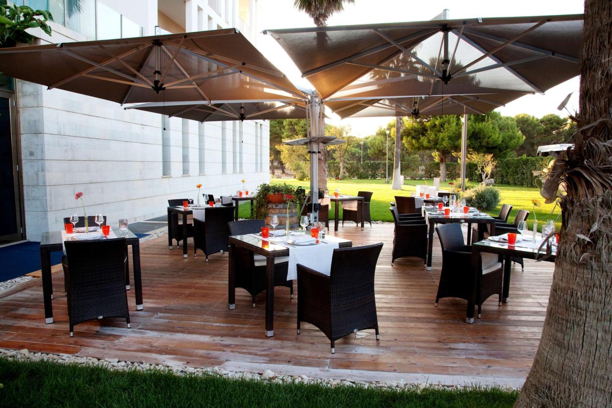 Hilton Garden Inn Lecce Esterno foto