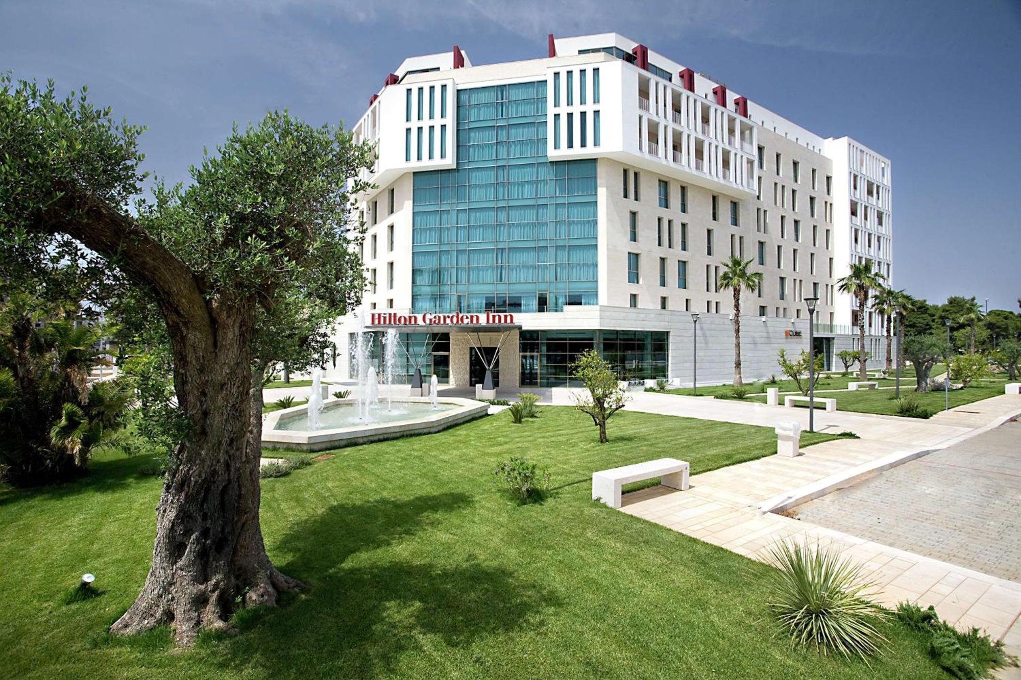 Hilton Garden Inn Lecce Esterno foto