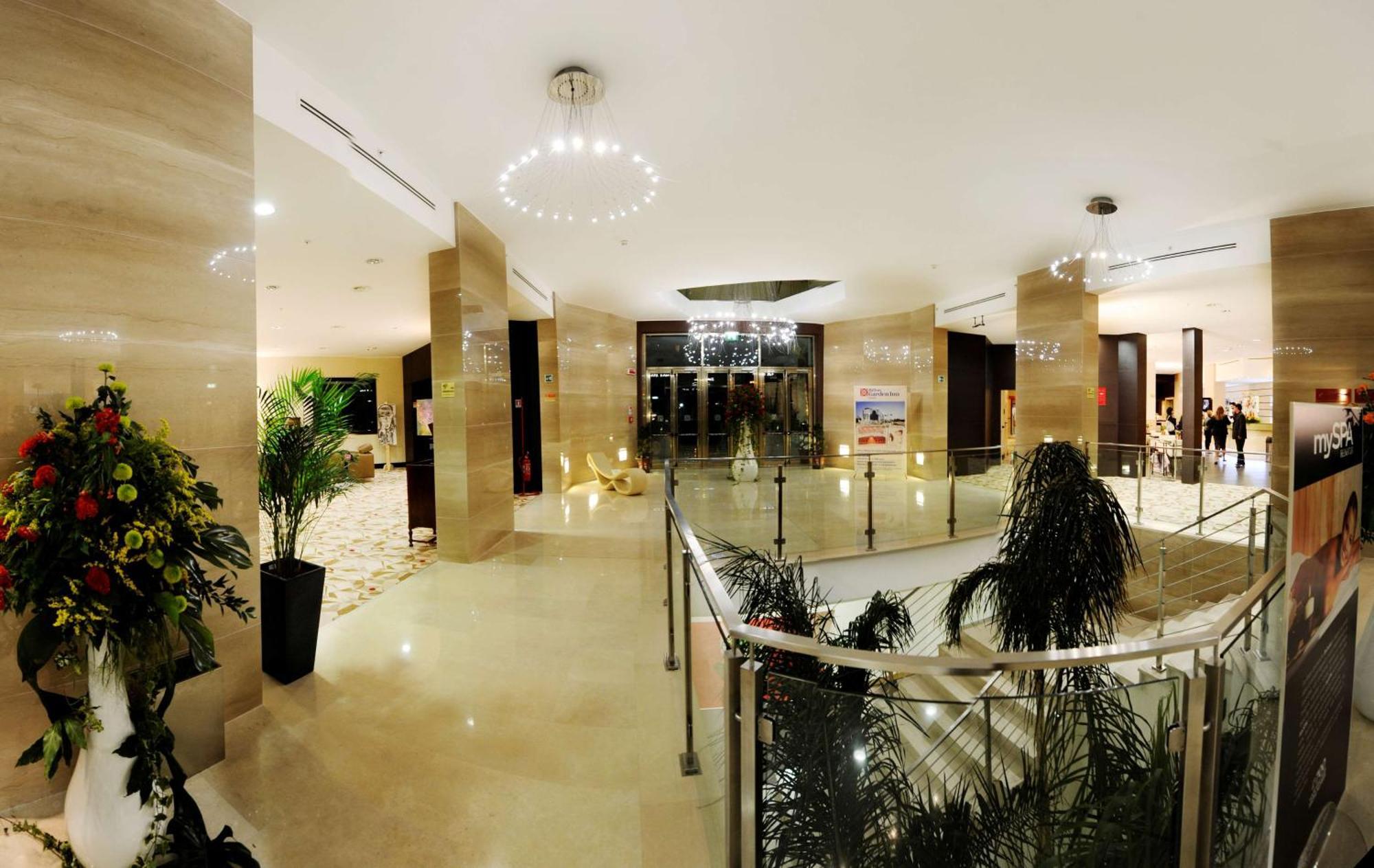 Hilton Garden Inn Lecce Esterno foto